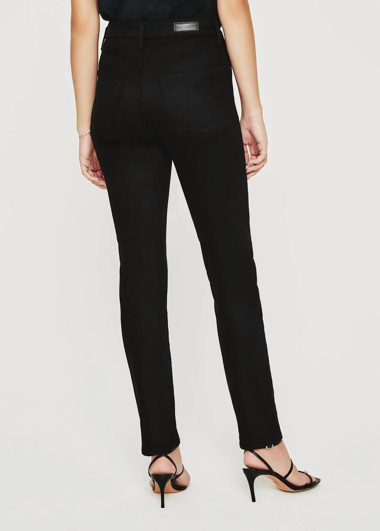 ALEXXIS SLIM STRAIGHT LEG JEAN