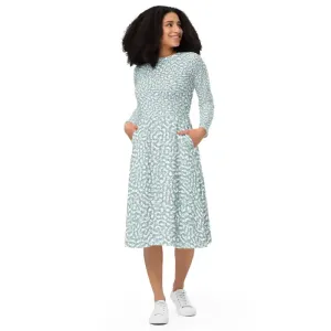 Bold Long Sleeve Midi Dress for Trendsetting Looks