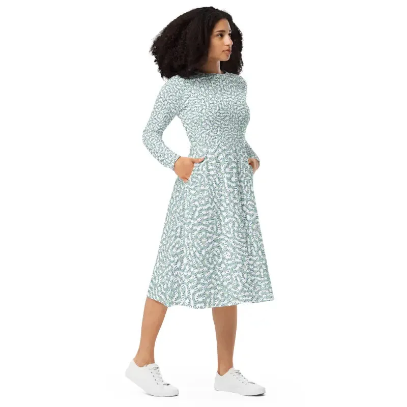 Bold Long Sleeve Midi Dress for Trendsetting Looks