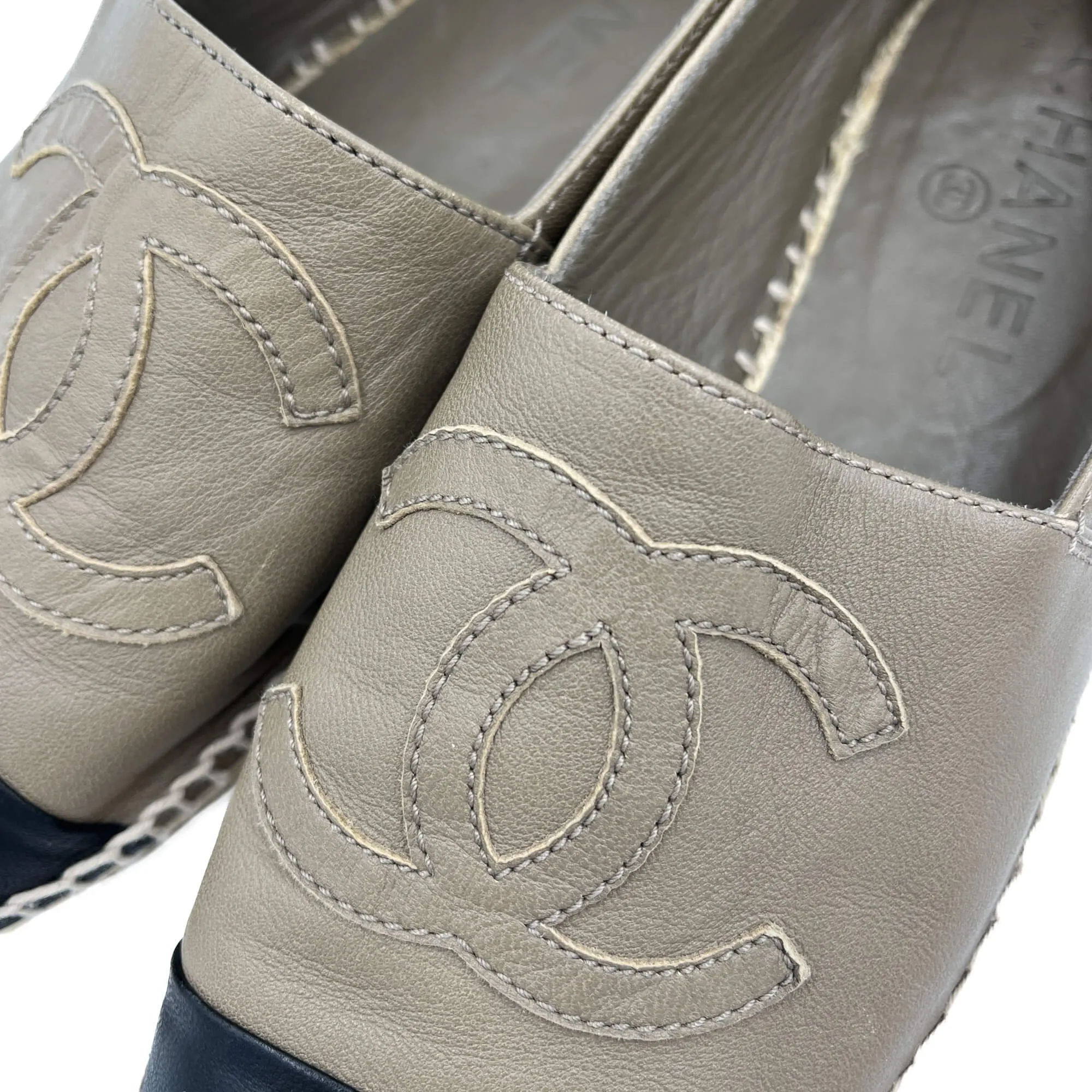 Cap-Toe Flap Leather Flat Shoes 40 Beige