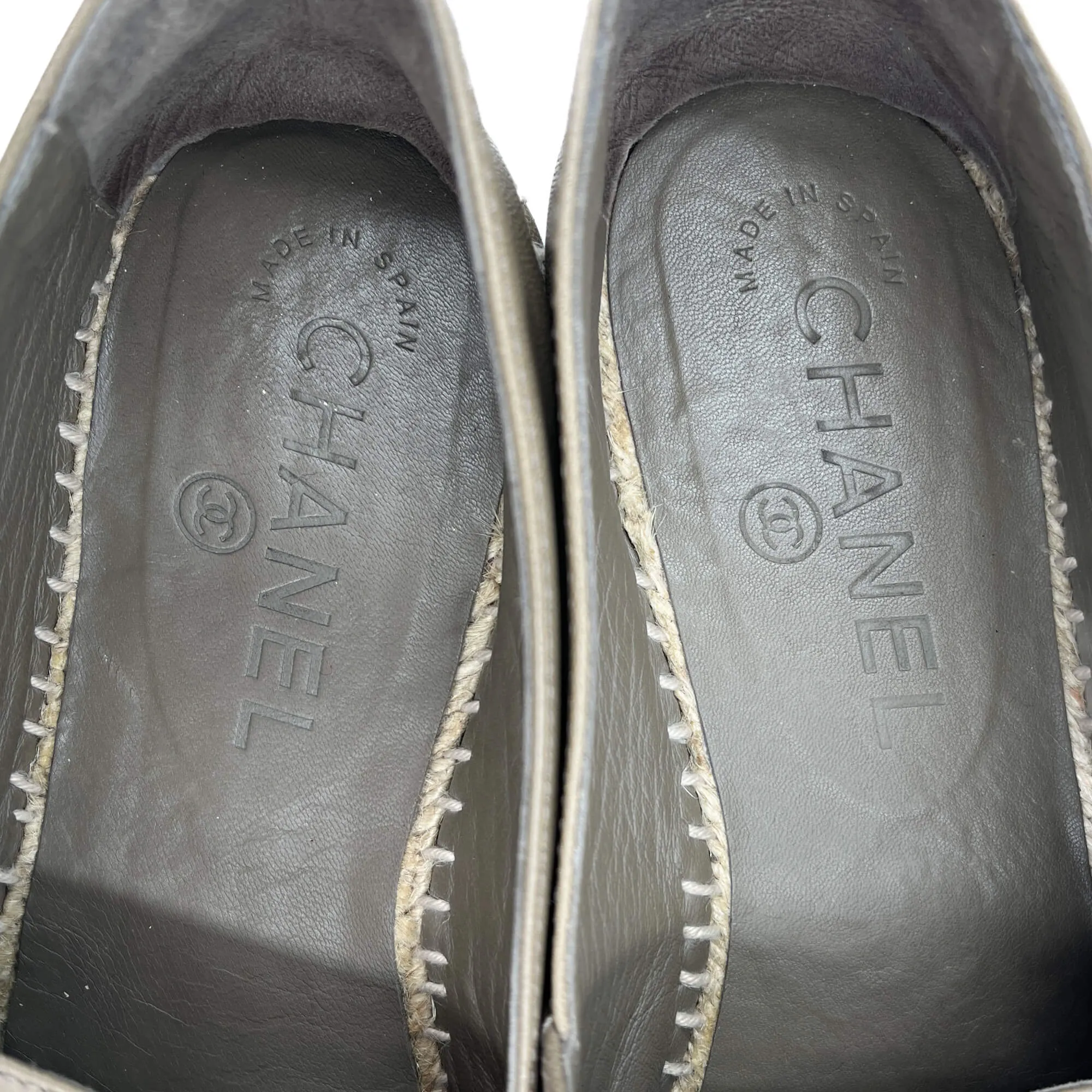 Cap-Toe Flap Leather Flat Shoes 40 Beige