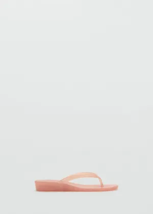 Flat sandals