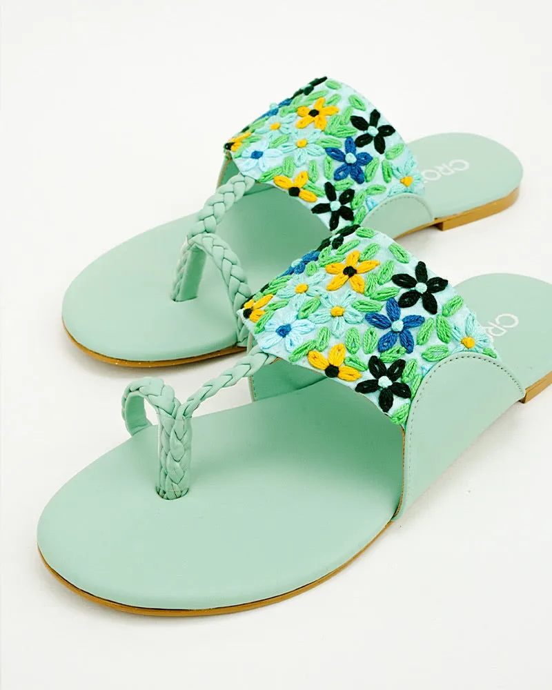 Floral Embroidered Kohlapuris