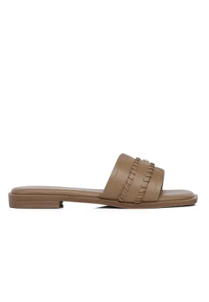 Maena Sandals (Brown)