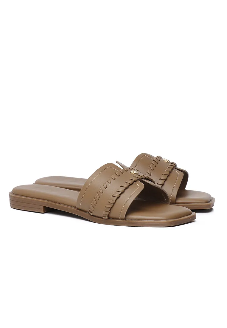 Maena Sandals (Brown)