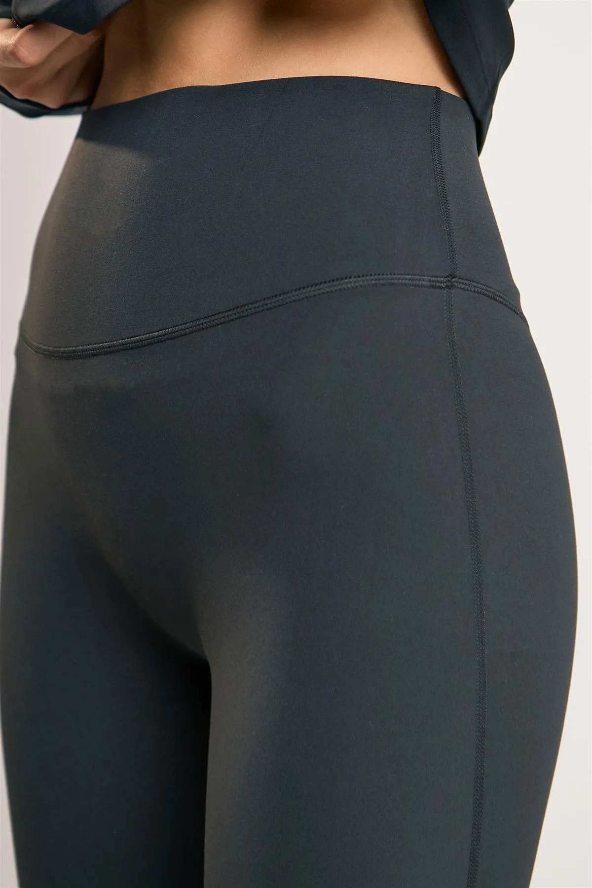 Signature Black Flare Leggings