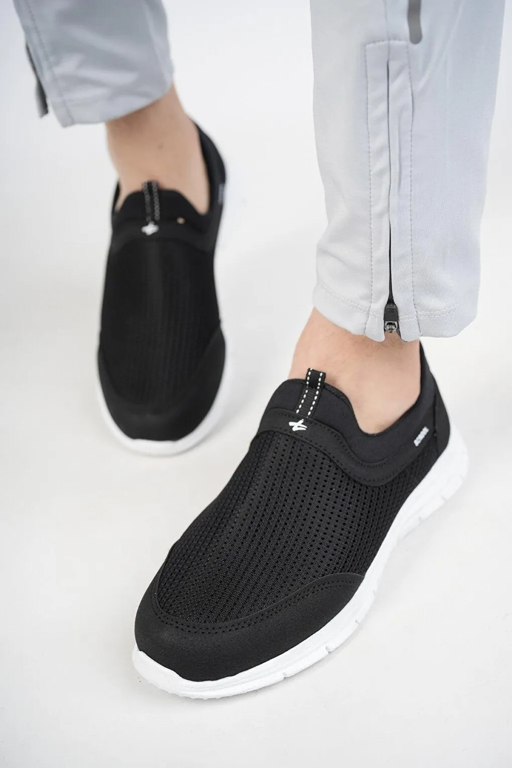 Star Unisex healthy Laceless Breathable Lightweight Walking Sneaker Sports Shoes