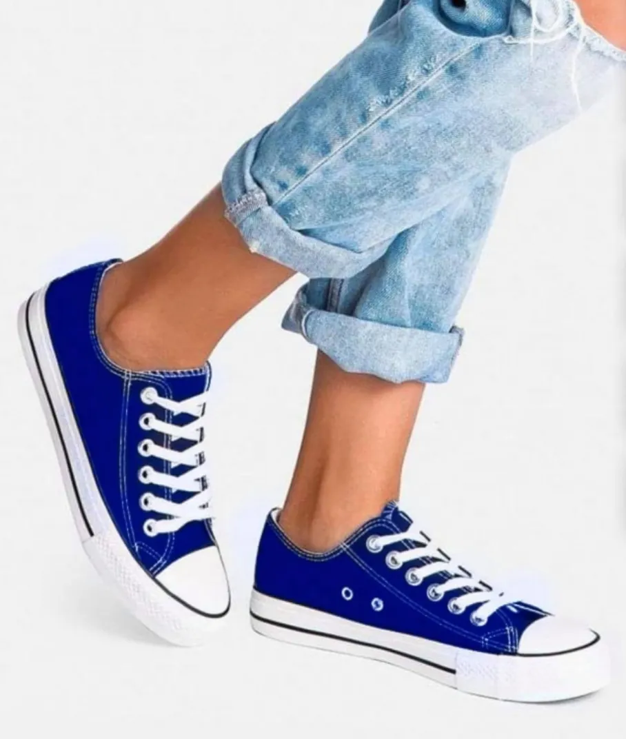 Stylish and breathable sneaker