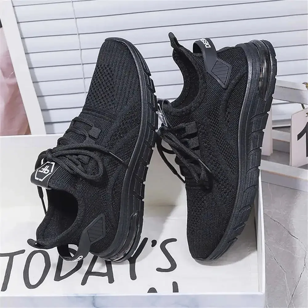 SWIFT™ ULTRA-LIGHT BREATHABLE SNEAKERS